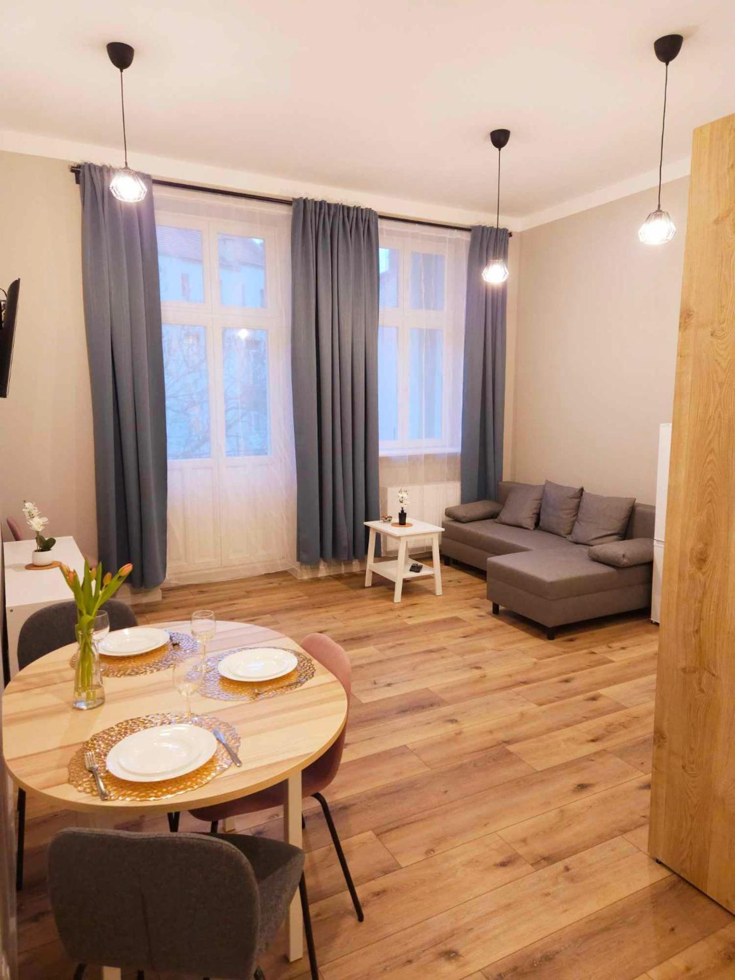 Justinrent 3 Apartment Legnica Exterior photo