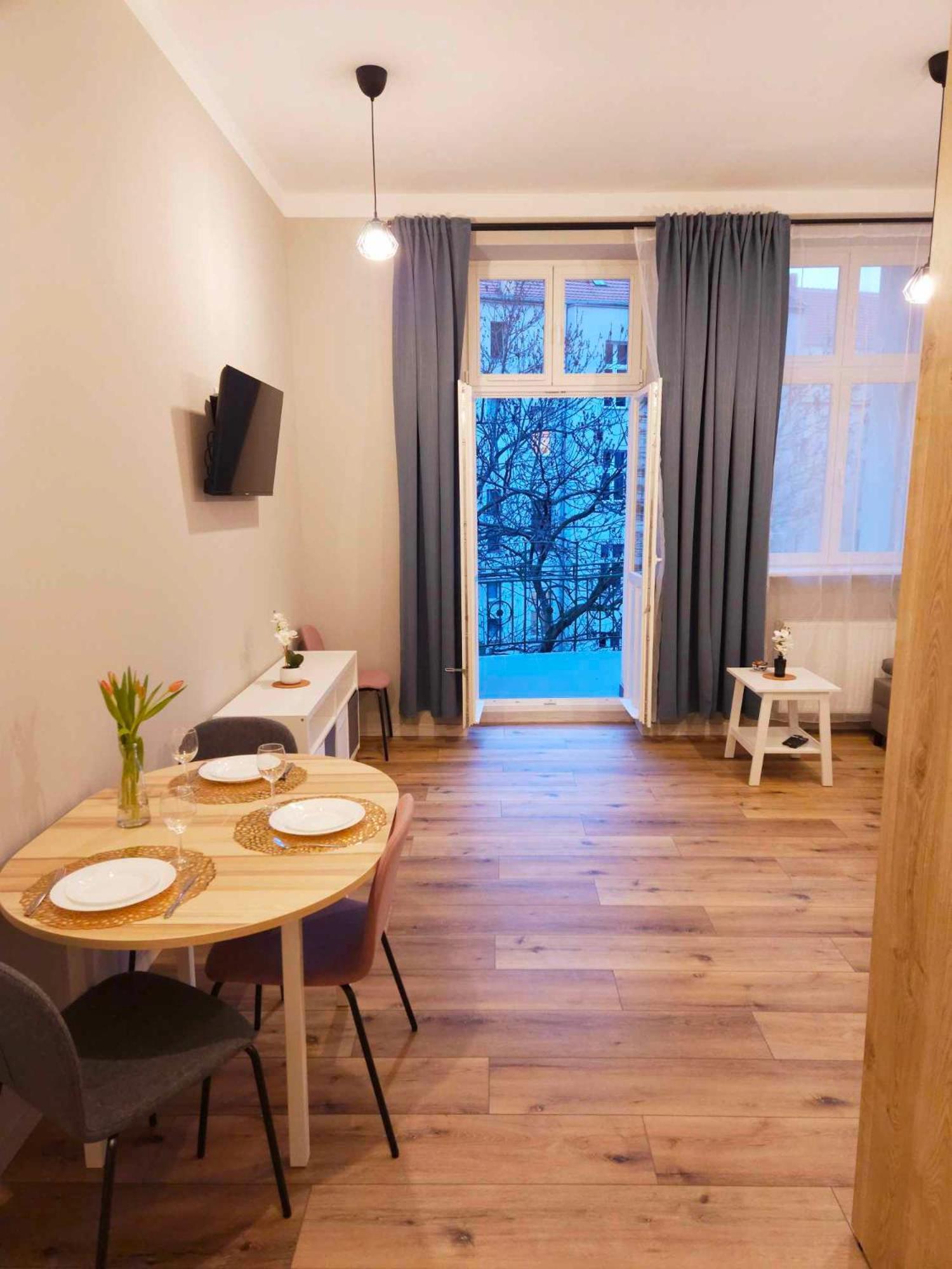 Justinrent 3 Apartment Legnica Exterior photo