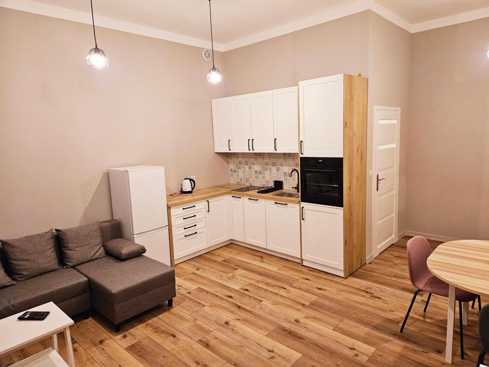 Justinrent 3 Apartment Legnica Exterior photo